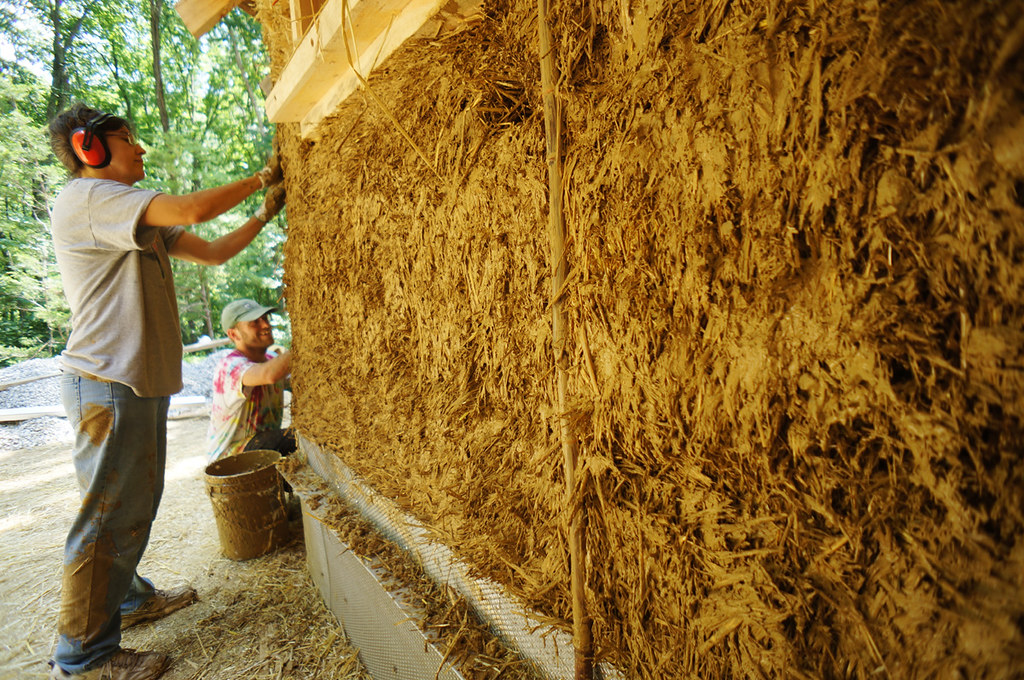 applying clay slip 01