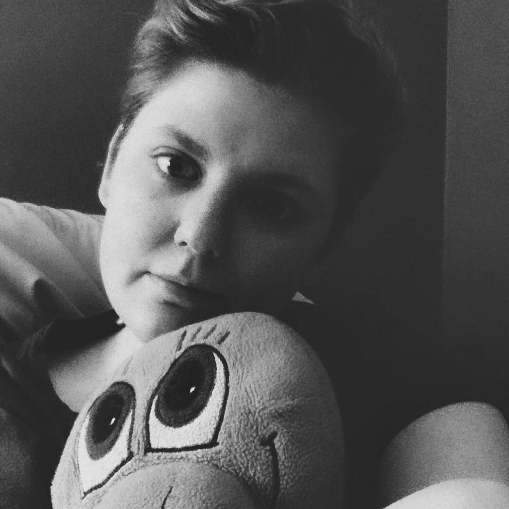 Feeling sick so no art tonight, instead me and Cthulhu are curled up in bed watching the Great Pottery Throwdown. #beingsicksucks #funwithfilters