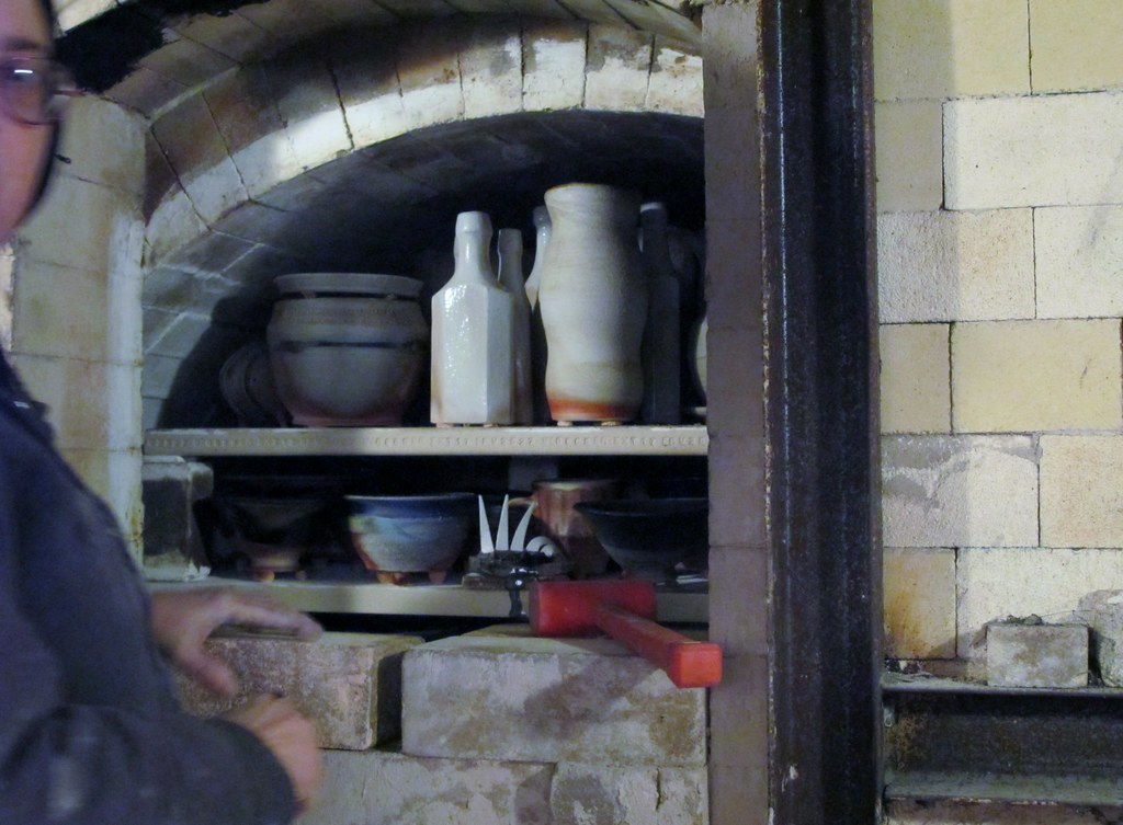 note the cones on the upper door side -- 12-11-10-9-8. We did not get cone 10 down in this area of the kiln.