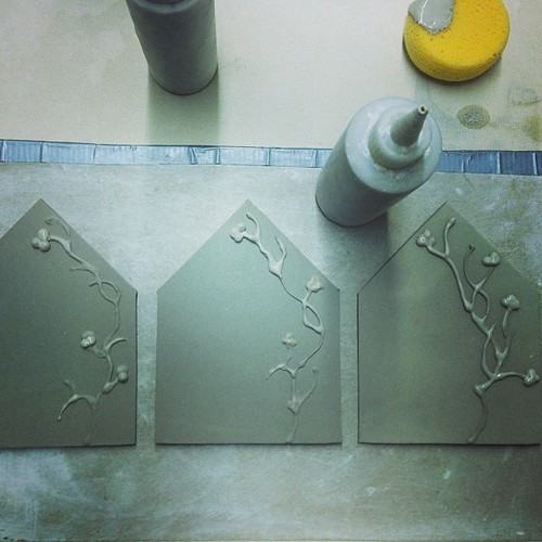 Giving slip trailing a go #sliptrailing #clay #tile