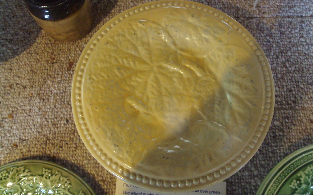 Lithgow Pottery items from 19th century