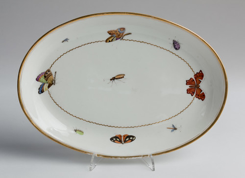 Porcelain dish, W222