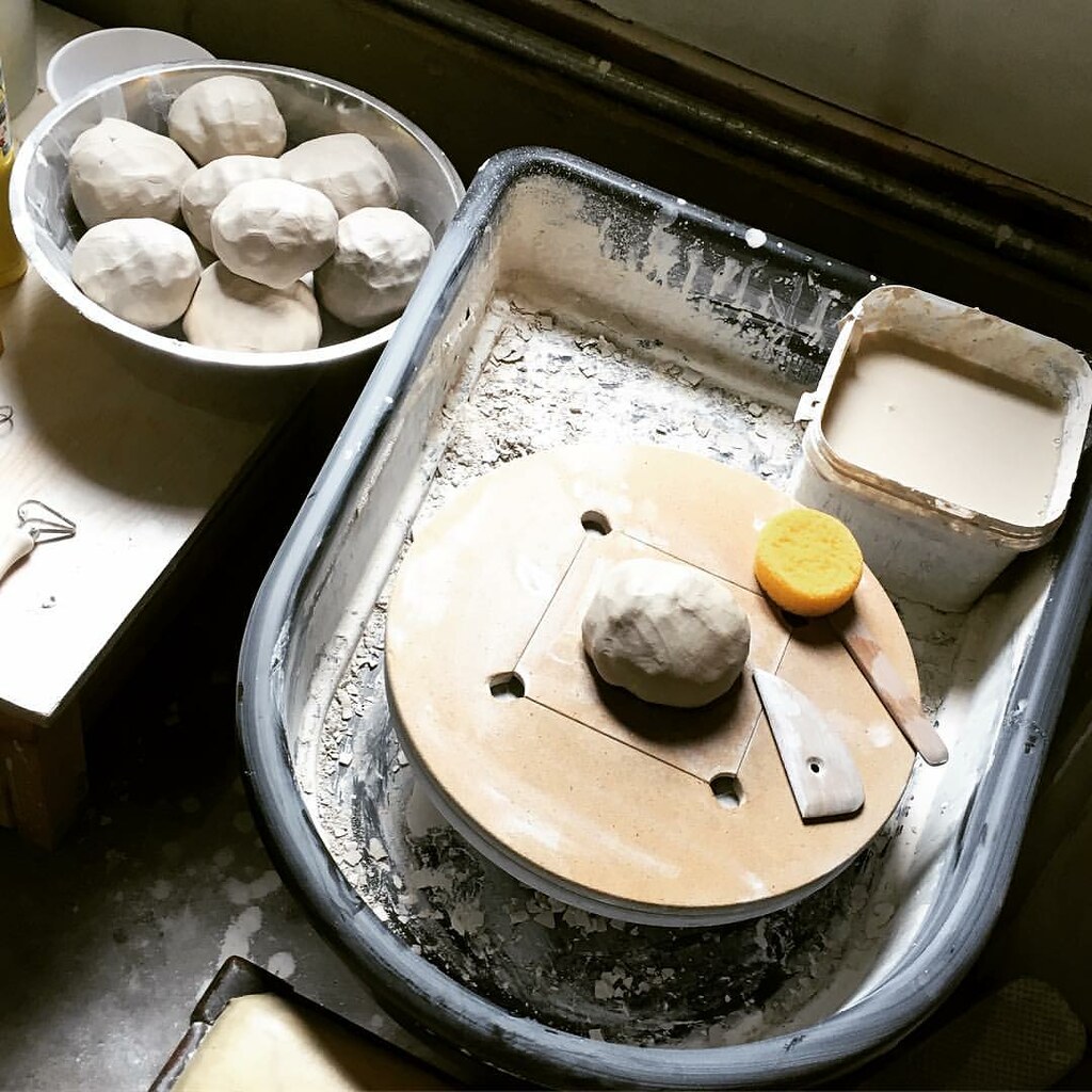 Finally sitting down at my wheel today - almost a week off. I took a look at my calendar and realized that I have to move into hustle mode again. #pottery #ceramics #ceramicscapes #potterywheel #thomasstuartwheel #clay #wallpods #planterpods